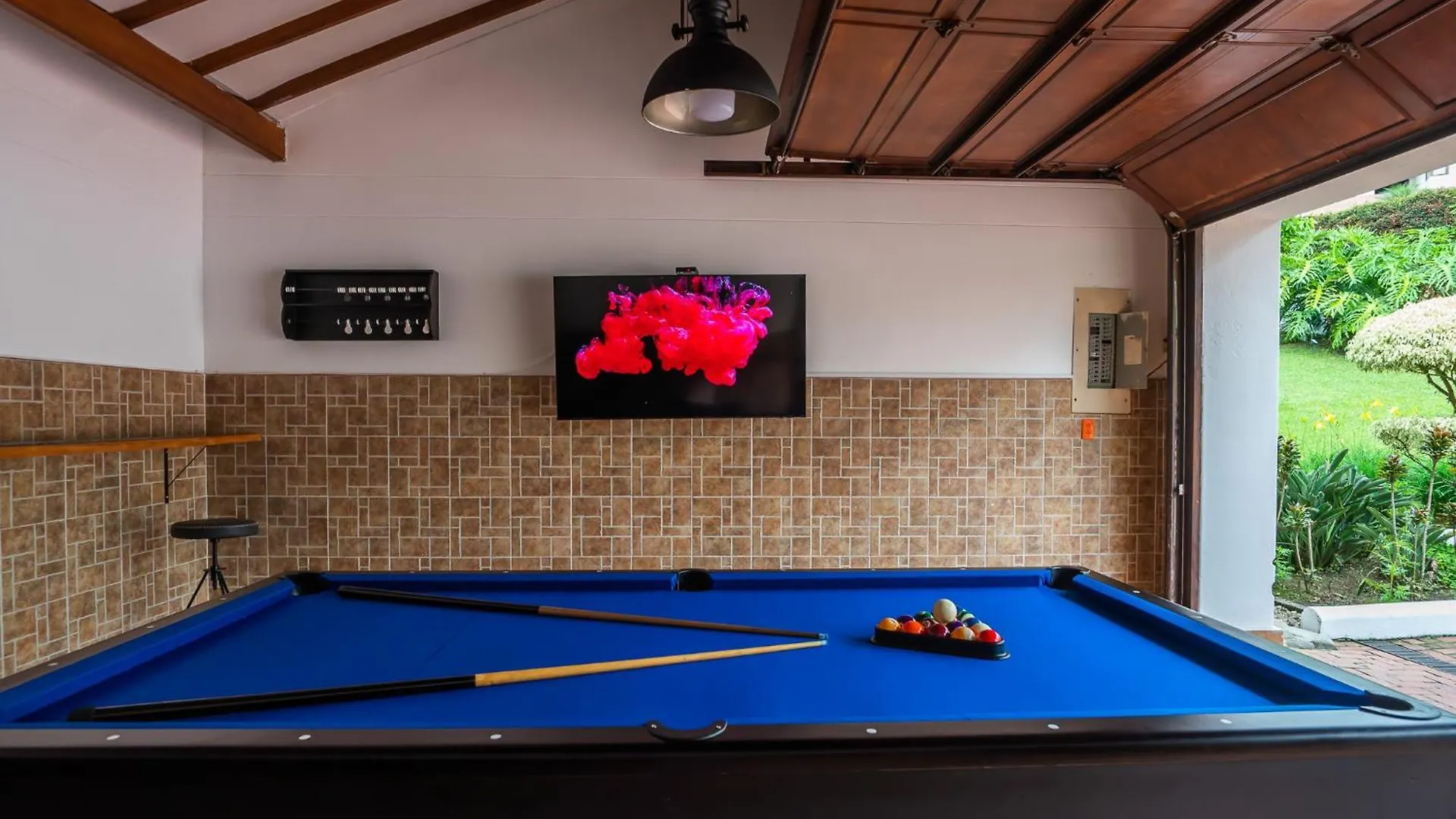 Premium Mansion in El Poblado Nightclub, Maid & Pool Villa Medellin 0*,