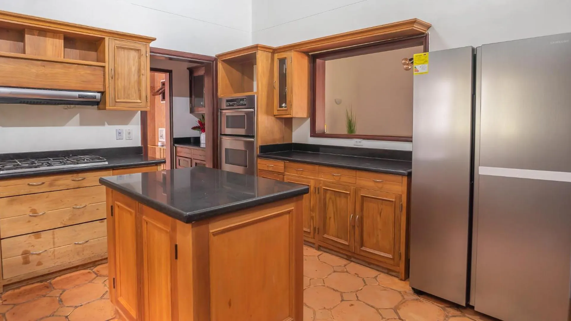 Premium Mansion in El Poblado Nightclub, Maid & Pool Villa Medellin Holiday home