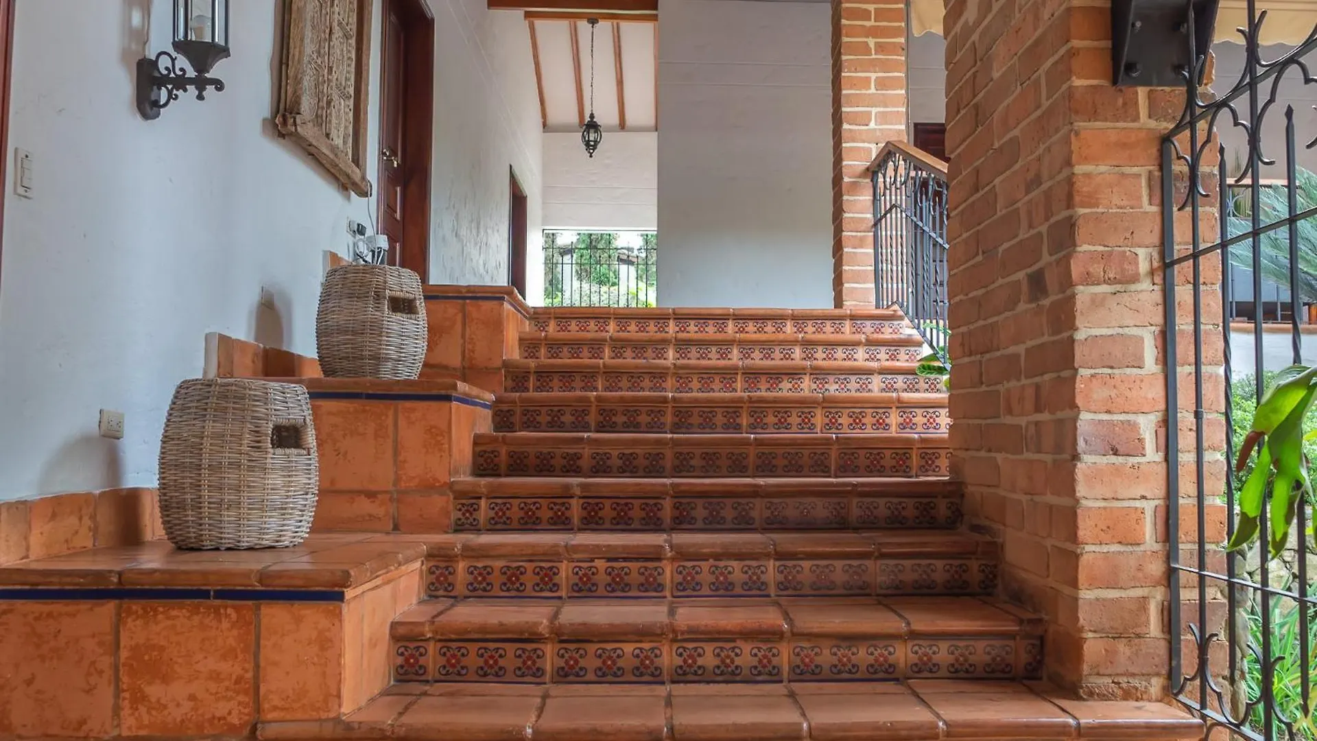 Premium Mansion in El Poblado Nightclub, Maid & Pool Villa Medellin 0*,