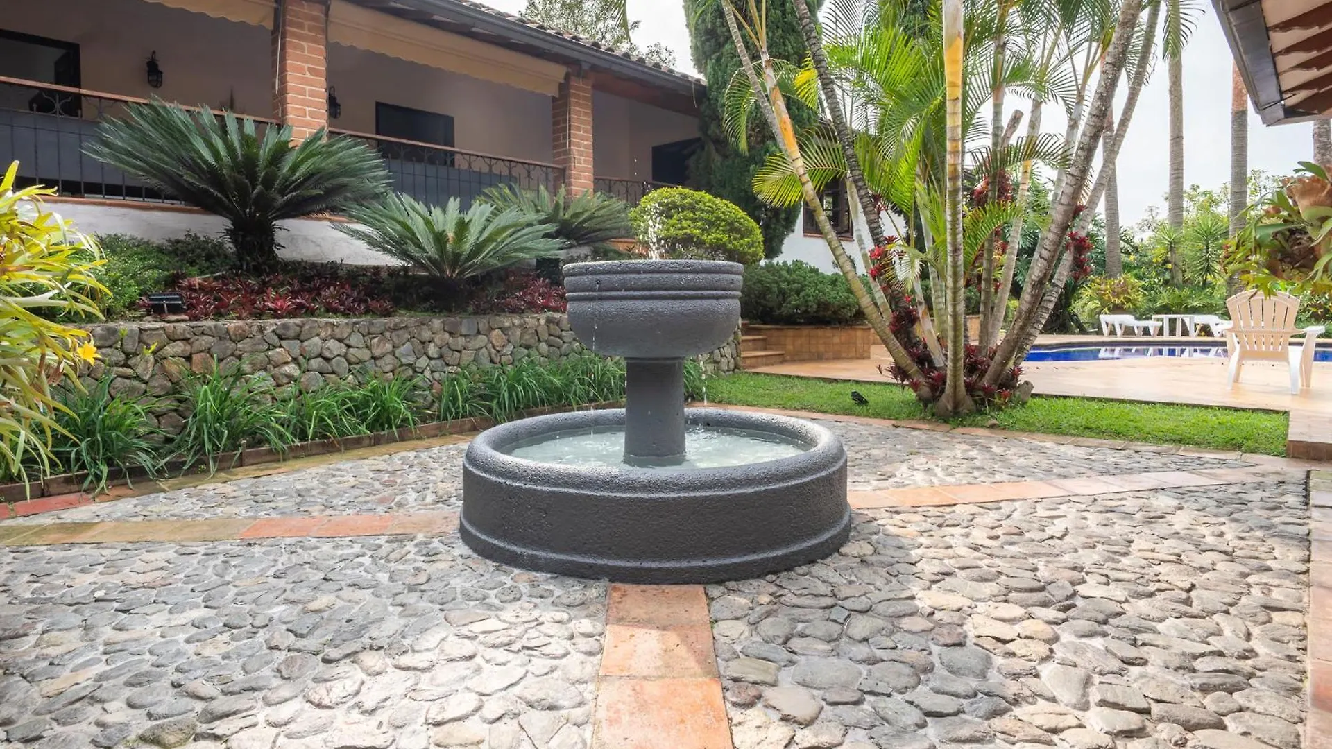 Premium Mansion in El Poblado Nightclub, Maid & Pool Villa Medellin